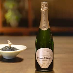 Champagne Cuvée Seduction Brut Marguerite Guyot ambientata